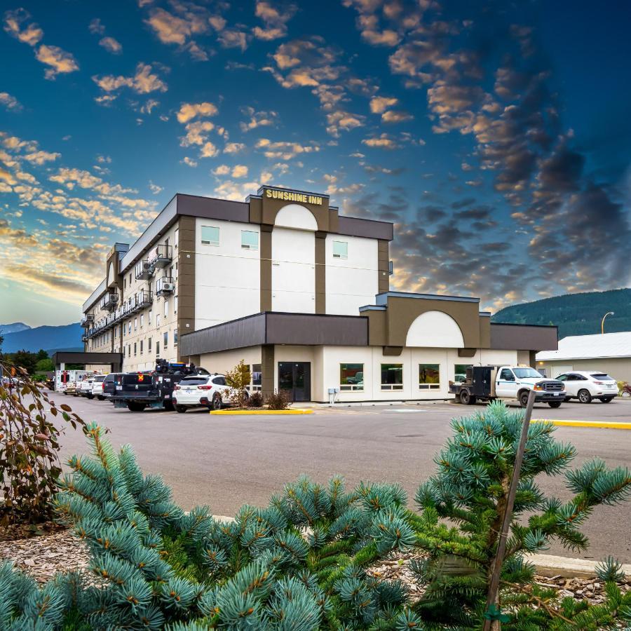 Quality Inn Sunshine Suites Терас Екстериор снимка